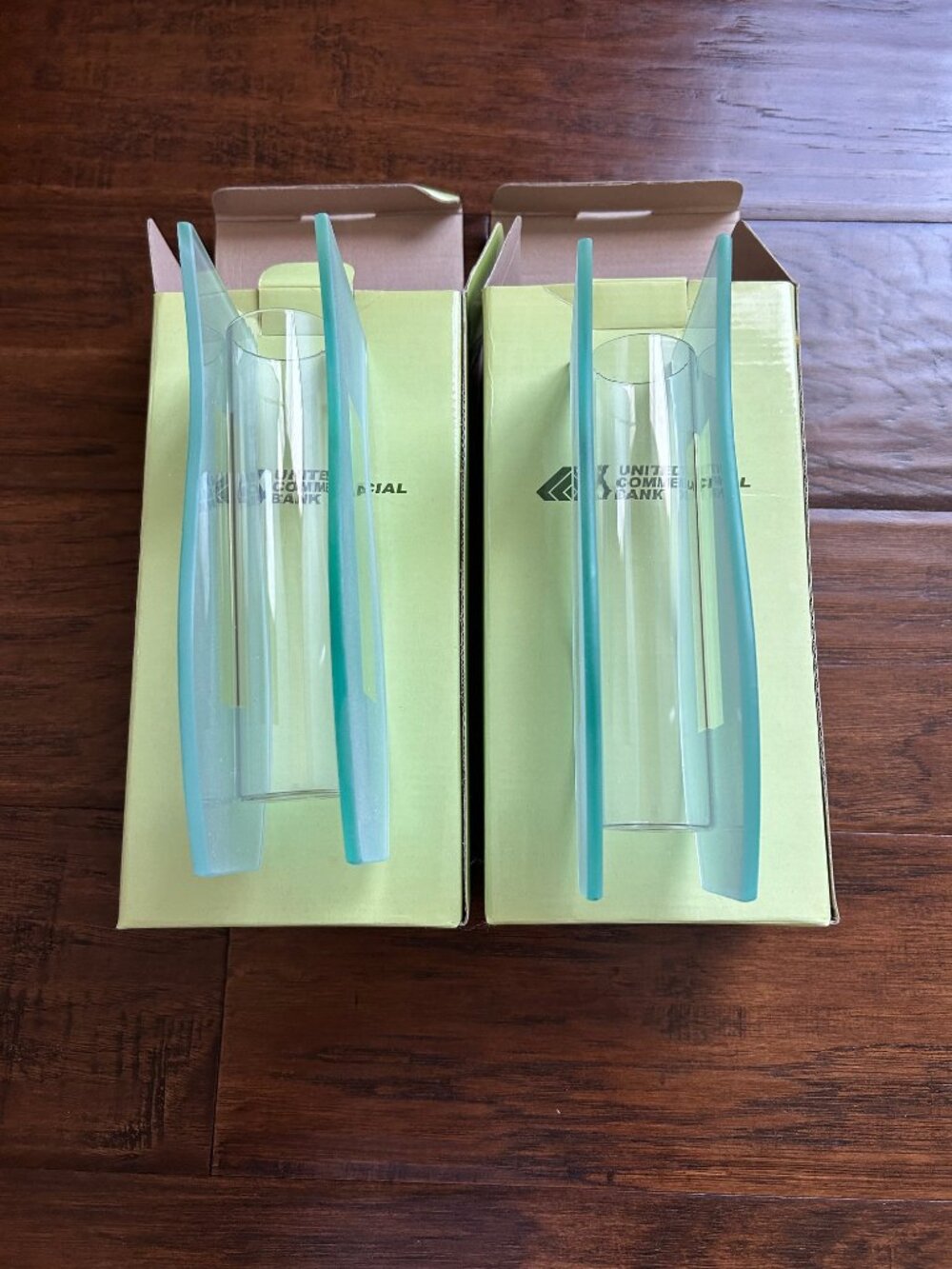 Pair of modern flower vases glass frosted display holders (2) NEW - Picture 5 of 5